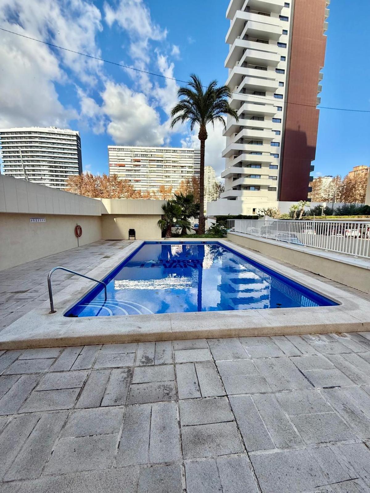 Apartamento Torre Levante, Primera Linea De Playa Benidorm Exterior photo
